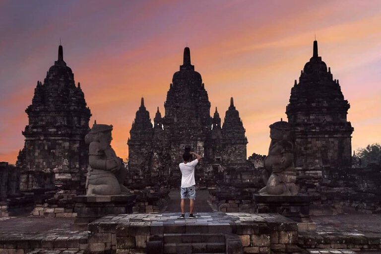 Paket Wisata Borobudur 2 Hari 1 Malam 2019 NiagaTour