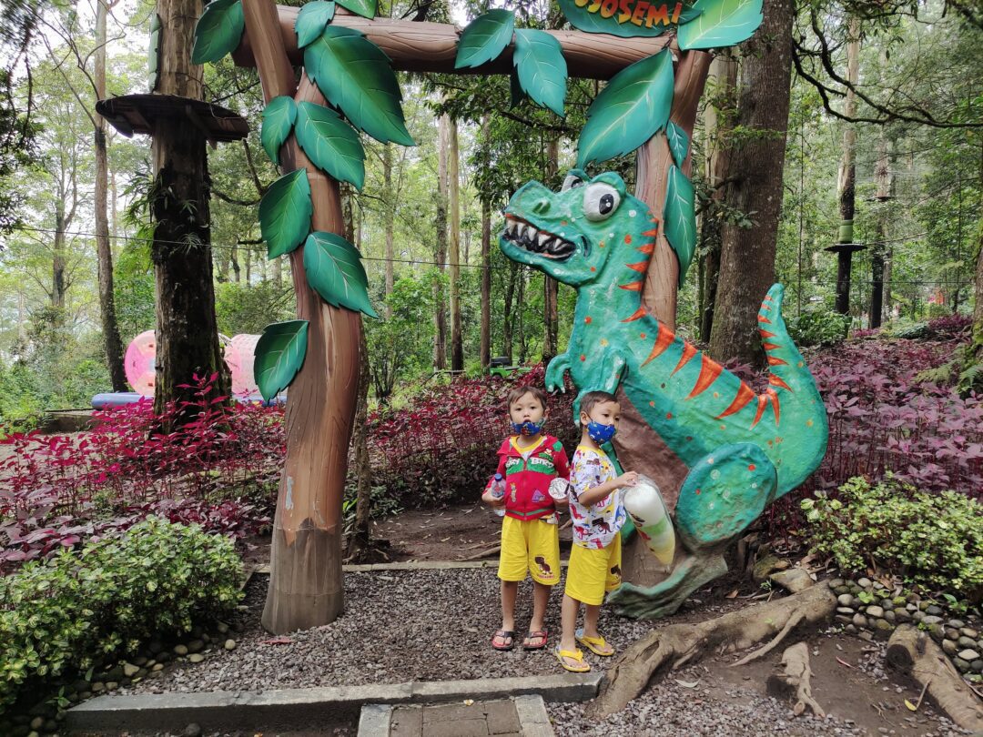 Dinosaurus Park Mojosemi